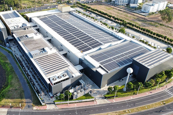 GreenYellow-Thailand-Our-Flagship-Project-King-Power